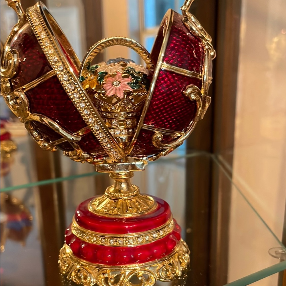 Faberge Style Austrian Crystal Red and Gold Accent Decor Egg